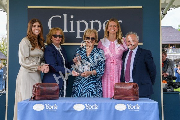 170523-Race 3-Azure Blue-0402 - Race 3 3.00pm 1895 Duke of York Clipper Logistics Stakes