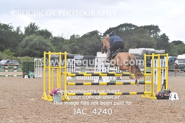 JAC_4240 - CLASS 6 Senior Newcomers/ 1.10m Open