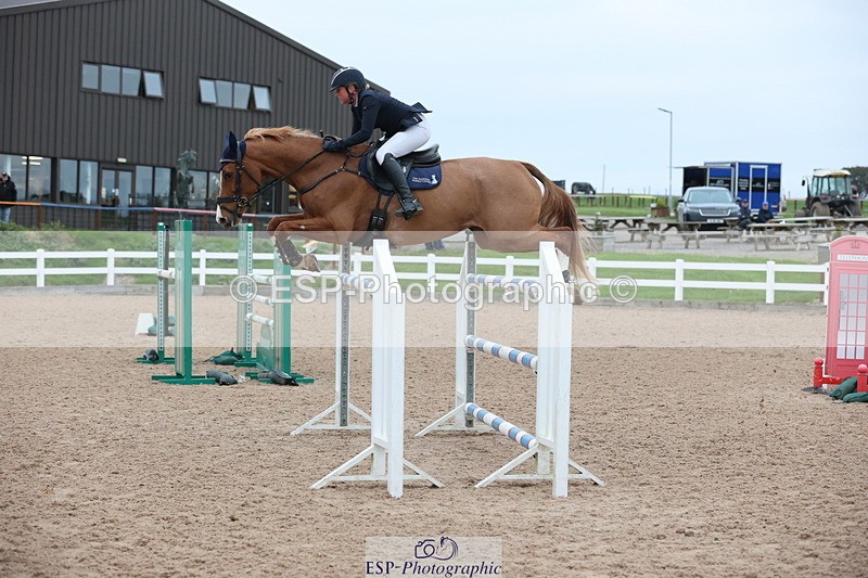 241101A-155758-03150 - FRI Cls 8 National 1.30m