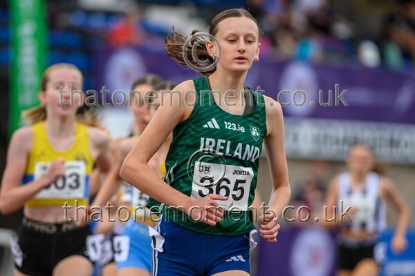 Sen25SUN-927122 - Track Female