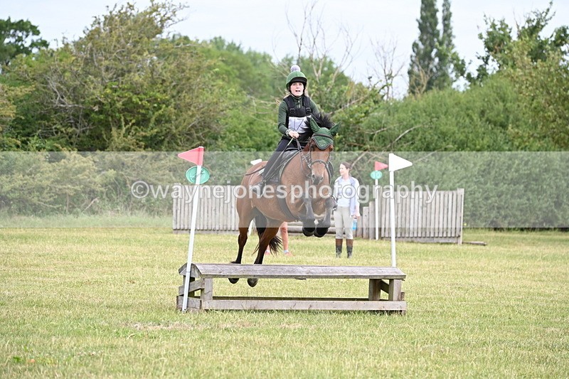 WJ6_6492 - 60cm XC Time 10:17 to 10:49