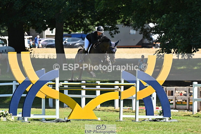 260704A-150257-15676 - Cls 33 Snr Fox Second Round