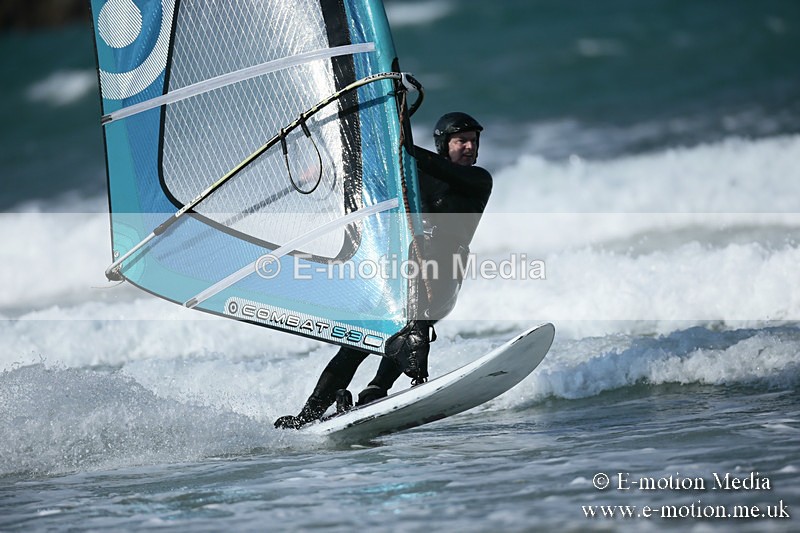 WS 020413-40 - Windsurfing