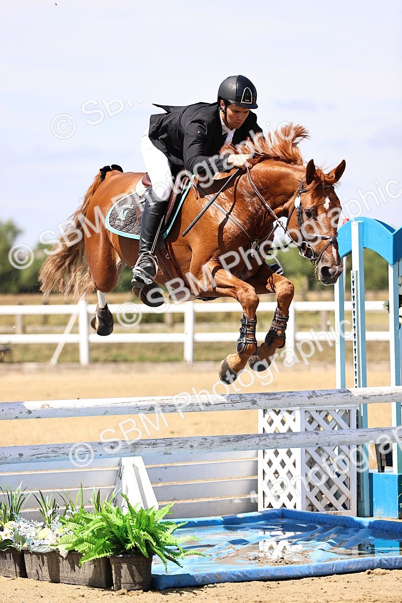 SBM_009974 - Class 9 - Senior Foxhunter - 1.20m Open