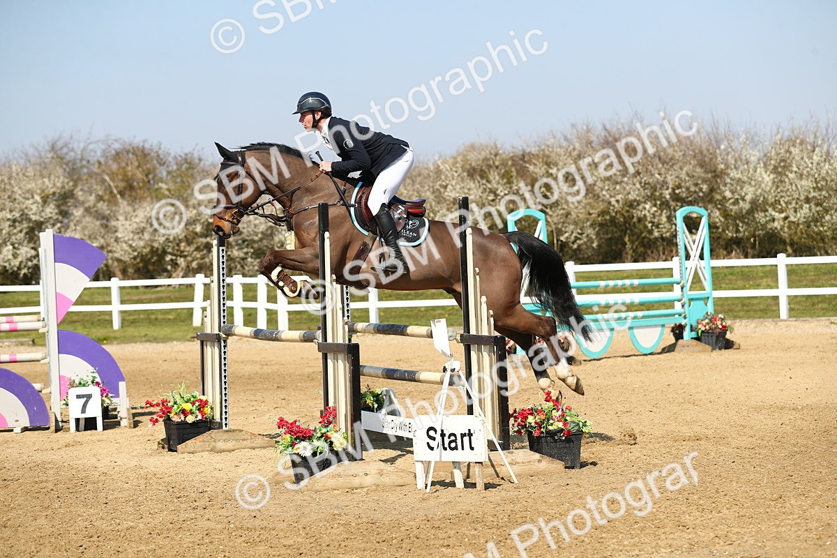 SBM_001017 - Class 4 - Senior Newcomers - 1.10m