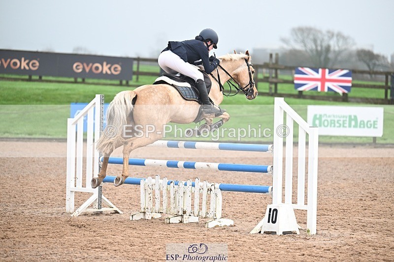 251115-132325-00786 - Cls 32+33 Springboard and Winter 138cm