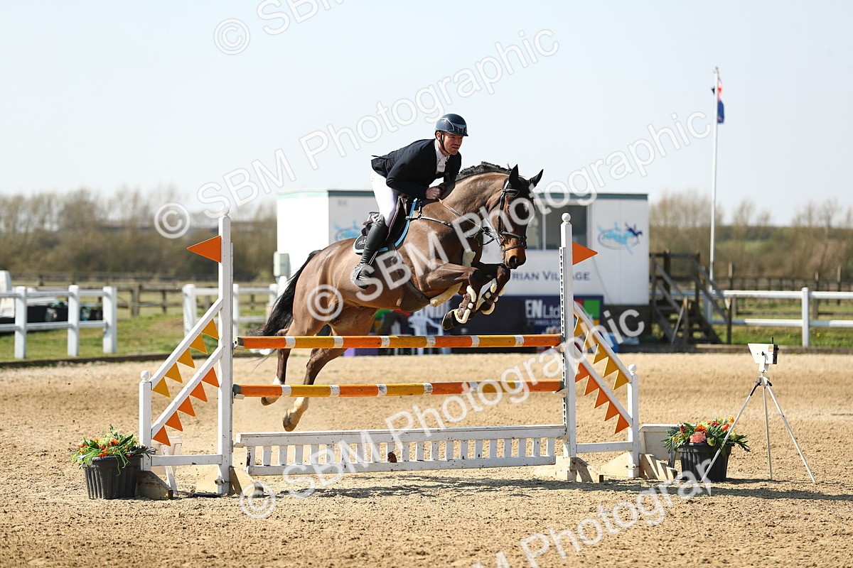 SBM_001024 - Class 4 - Senior Newcomers - 1.10m