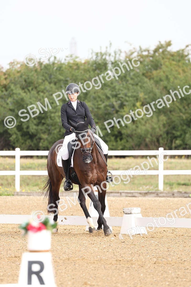 SBM_005403 - Class 6 - Novice 6 - 9.30-10.12