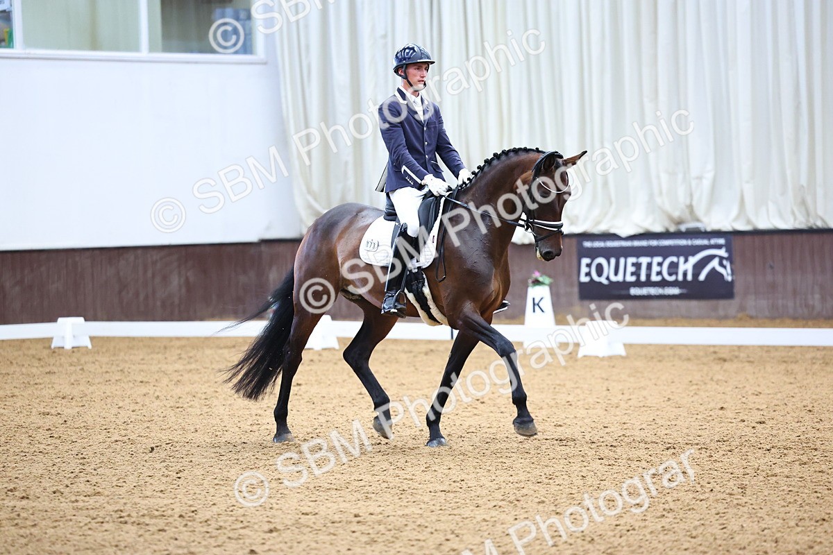 SBM_005314 - Class 5 - Novice 6 - 9.30-10.33