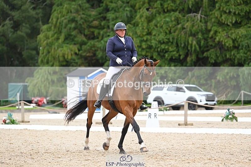 230813-171531-08610 - Cls 14 Medium Silver 16.45 to End