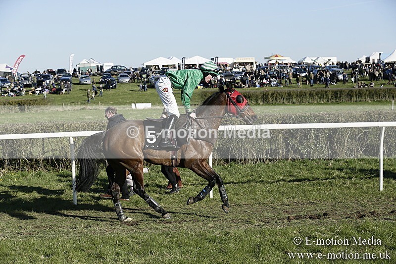 PtP 250317 418 - V.W.H. Hunt Point-to-Point Siddington 25/03/17