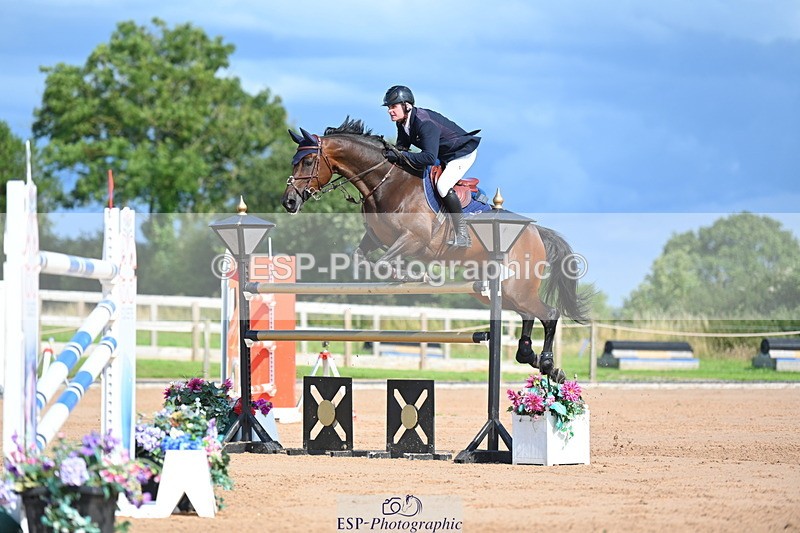 230721A-165349-07883 - Cls 10, 2 Star Big 1.45m Break to End