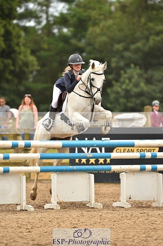 230618-133020-12722 - Cls 25 Pony Foxhunter & 1.10m Open