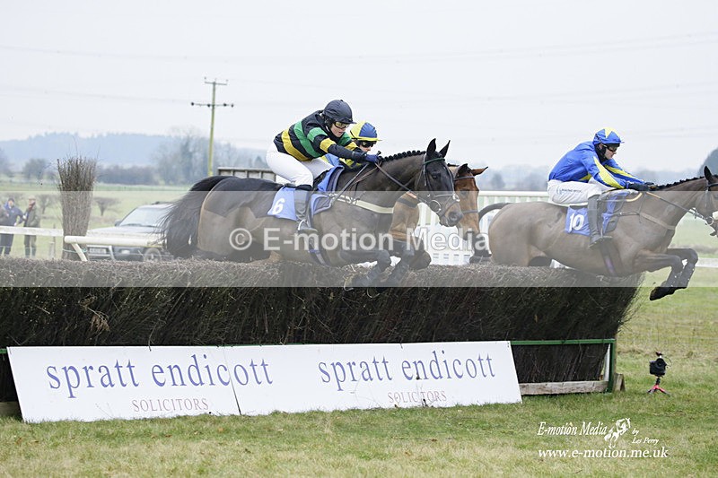 PtP 230122 320 - Cocklebarrow Races - Heythrop Hunt - 23/01/22