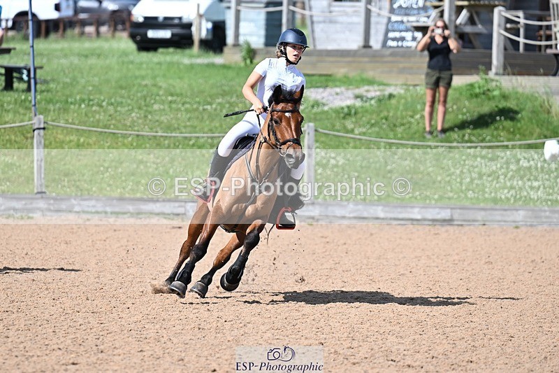 260626-164339-00633 - Cls 2 Pony Intro 90cm