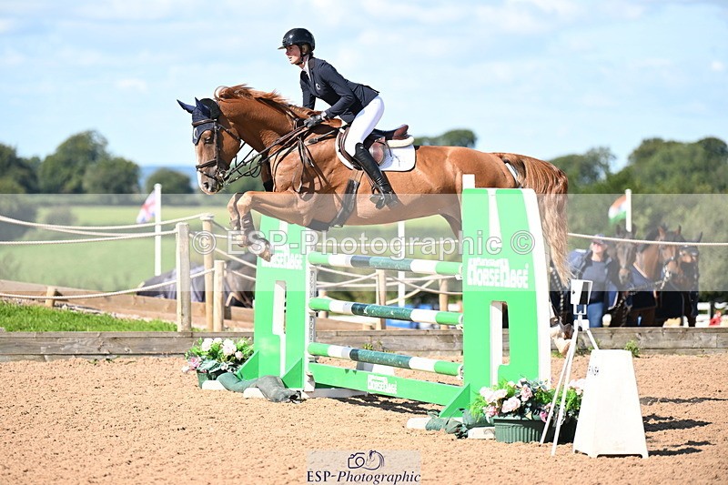 240913A-121714-04333 - Cls 15 Snr Foxhunter