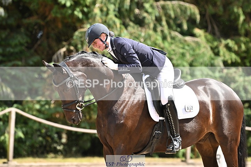 250808A-144113-00974 - 032-Caitlin.BurgessFurst.Sandreo.MFS