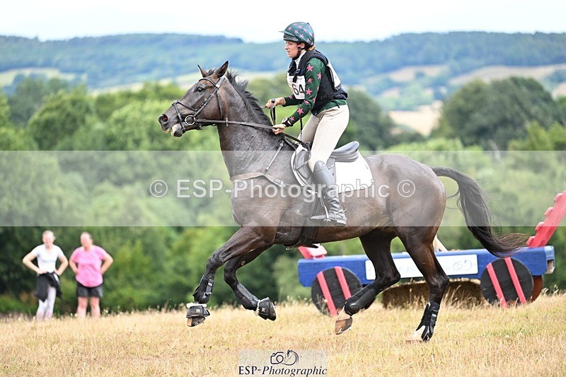 250803A-145548-15408 - P-710-Isla.Kitson-BLUES.CLOUD