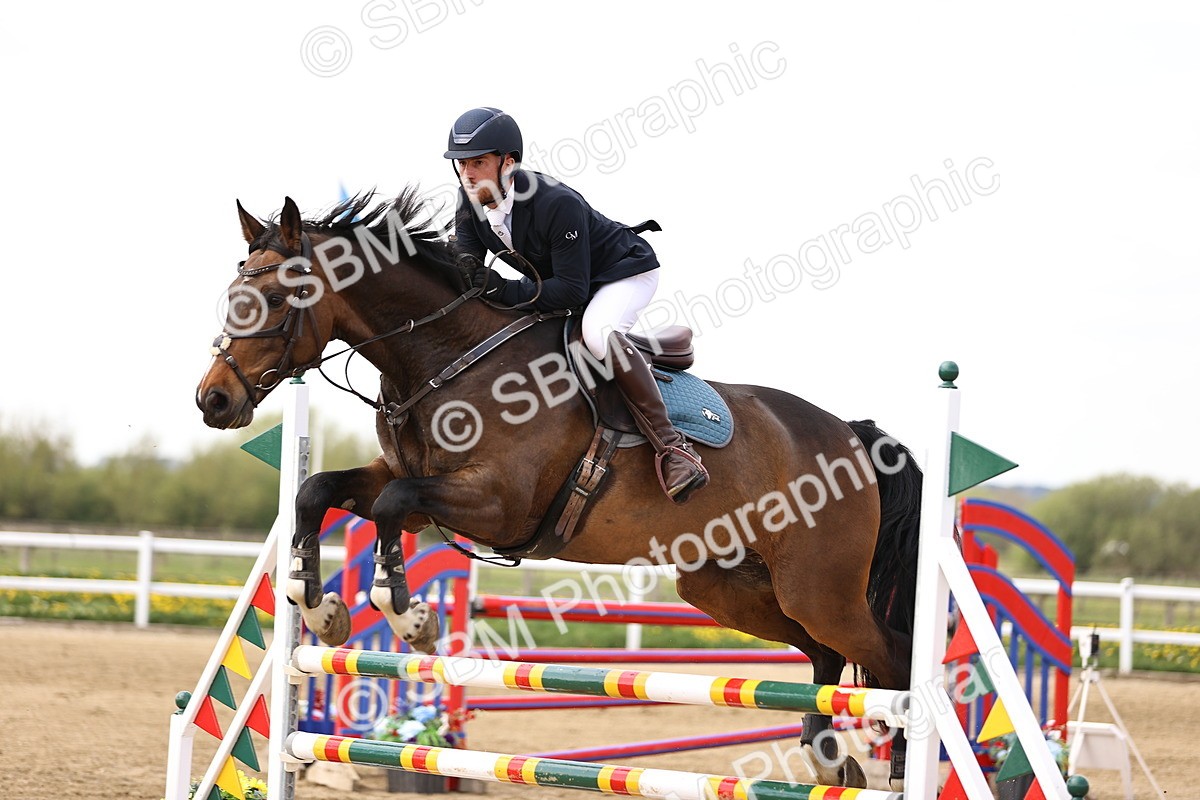 SBM_002426 - Class 11 - Senior newcomers - 1.10m