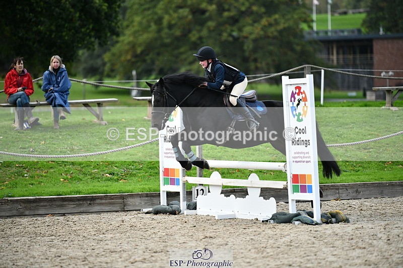 251004A-162708-02069 - Classes 10 & 11 80cm