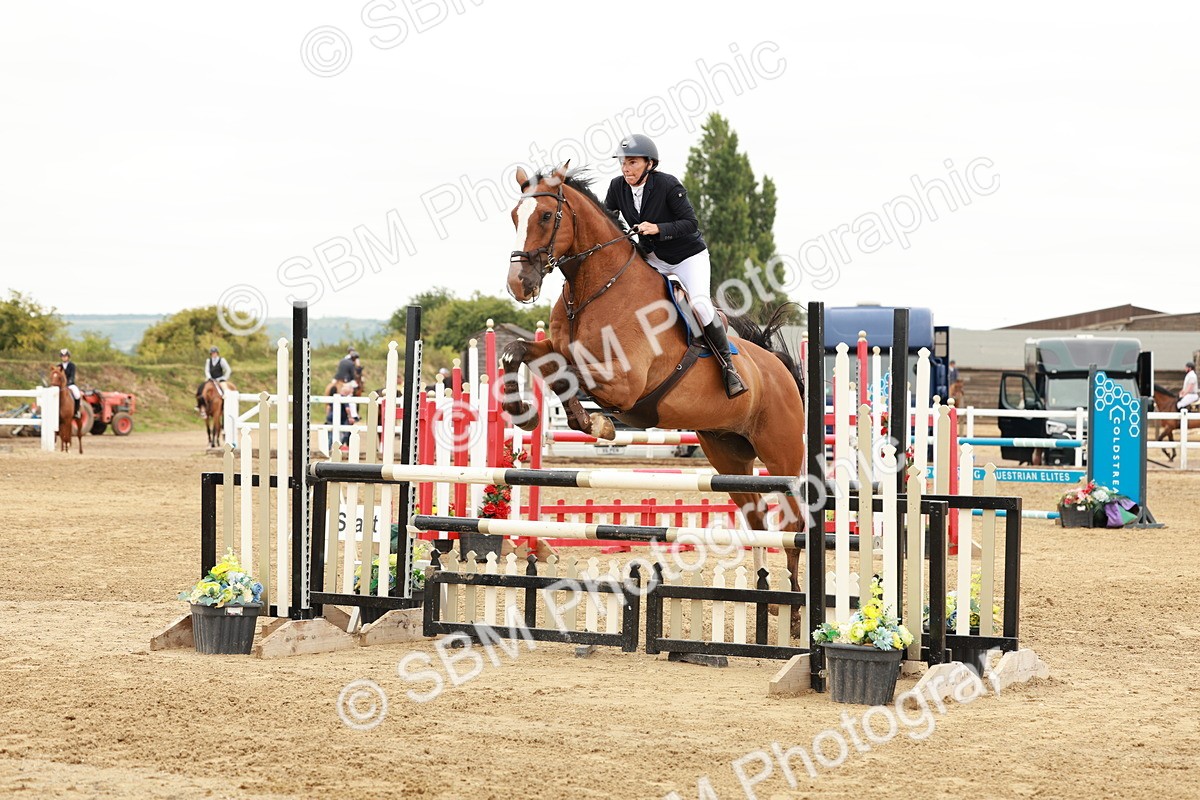 SBM_016716 - Class 20 - Senior Newcomers - 1.10m