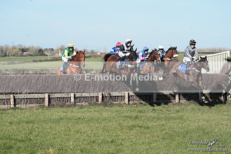 PtP 210326 685 - VWH Cirencester Races 21/03/26