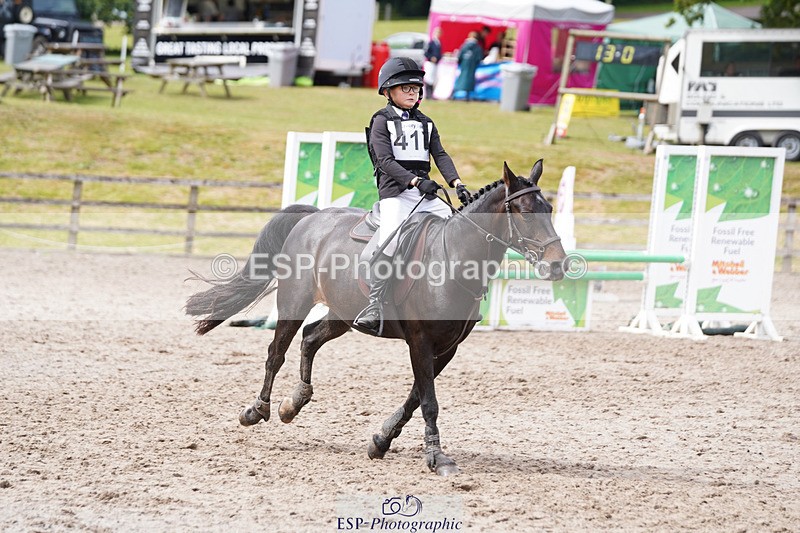 240824X-123234-24131 - 80cm Round 1 12.00 to 13.00