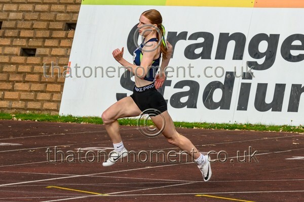 Sen25SUN-914999 - Track Female