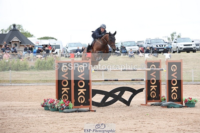 250719-182209-17912 - Cls 7, 3 Star Big Tour Break to End