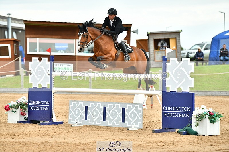 230720A-152642-03869 - Cls 9, 2 Star Big 1.40m Start to break