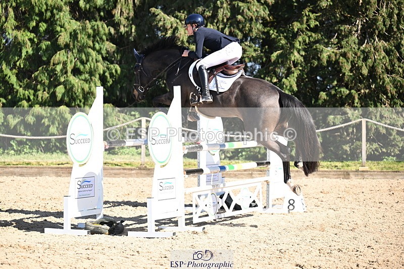 260321A-140406-00905 - 5 Newcomers 1m 10