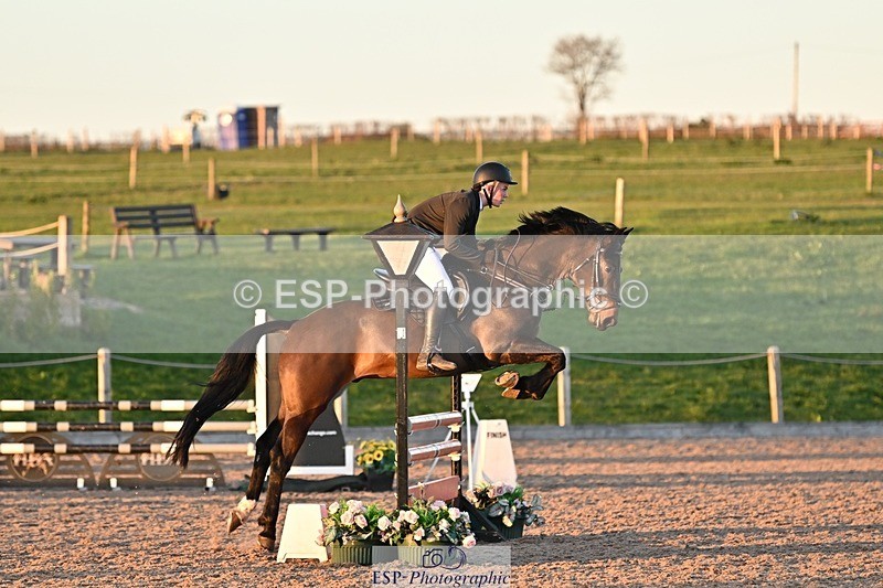 250401-192434-00998 - 90cm Classes