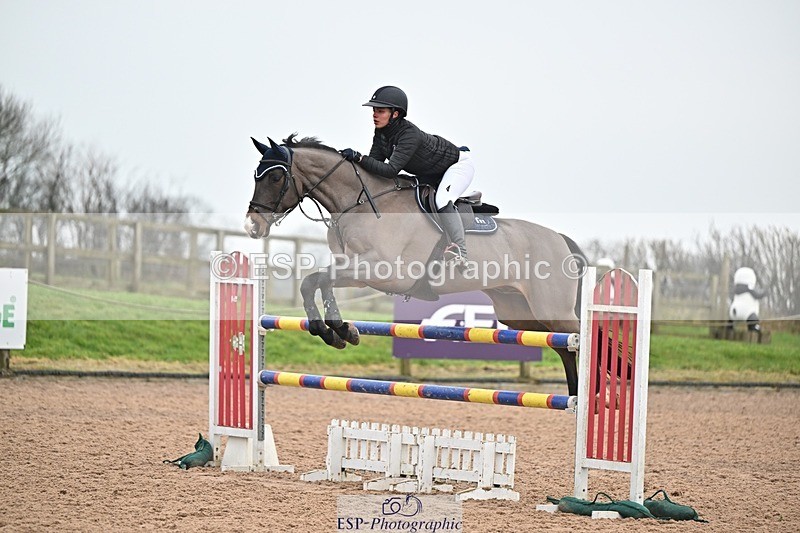250122-143858-00682 - Cls 6 Foxhunter and 1.20m