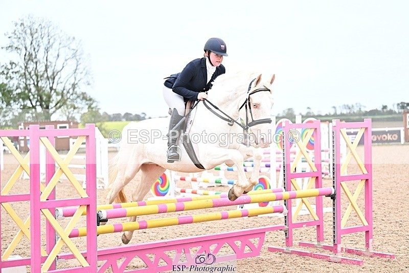 251015-103529-00057 - Cls 1 British Novice and 90cm Open