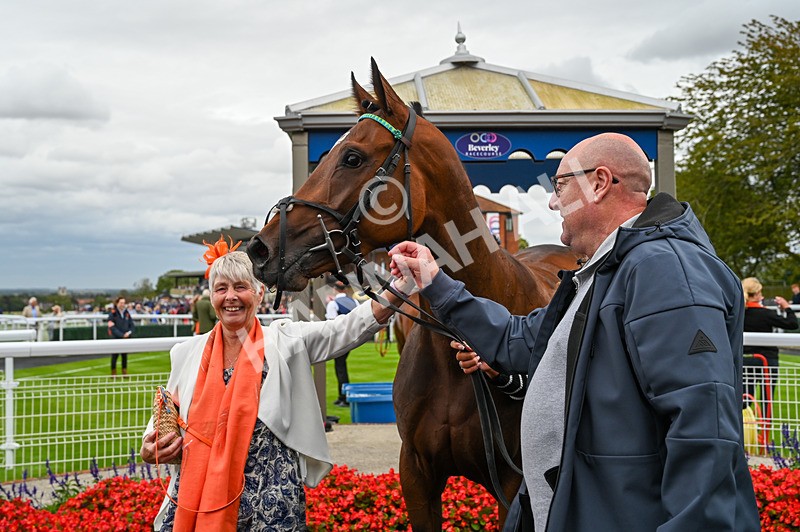 250824-Race 3-Blueandtangerine-2158 - Race 3