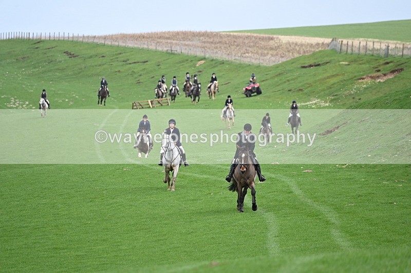 WJ6_9230 - Line Three