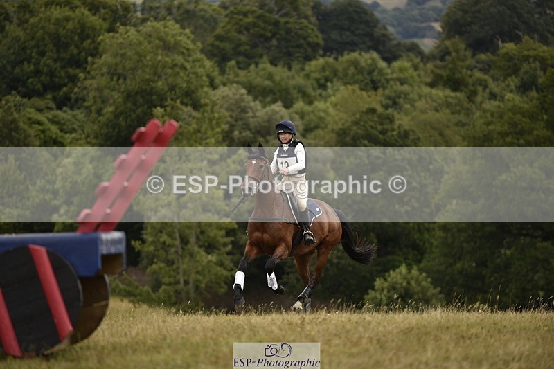 250802A-111226-01938 - A-013-Fiona.Jones-ABBY.VD.BERGHOEVE.Z