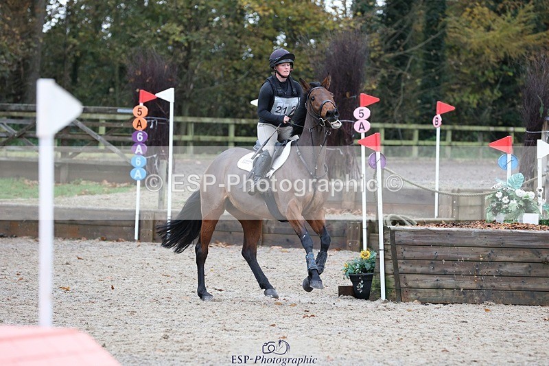 231118-134101-01952 - Cls 3 90cm