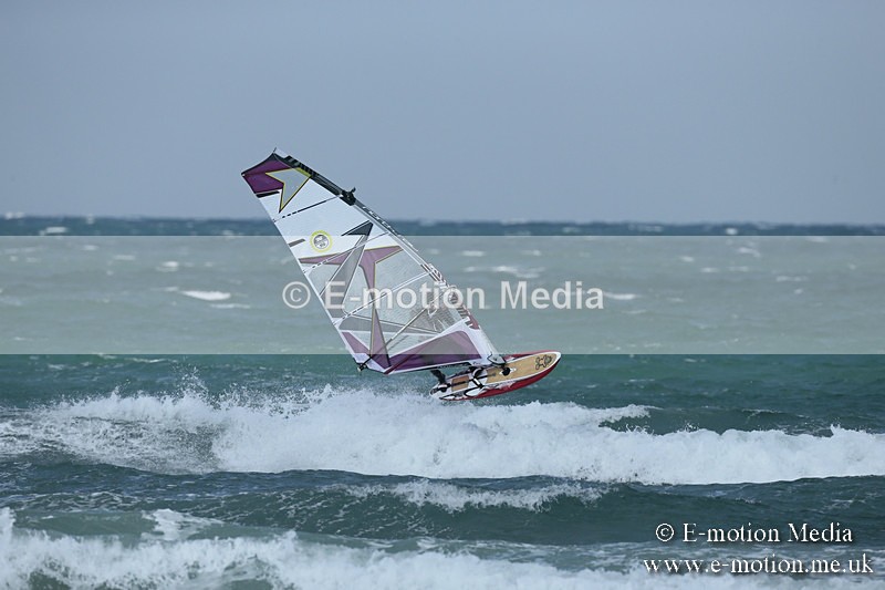 WS 020413-171 - Windsurfing