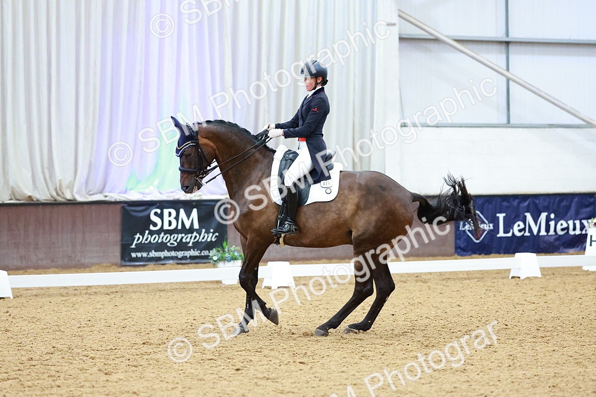 SBM_007961 - Class 9 - FEI INT II - 16.54.17.57