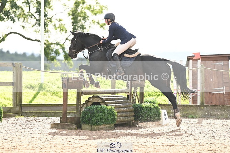 240912A-165241-02425 - Cls 7 Snr 90cm Open Speed Derby