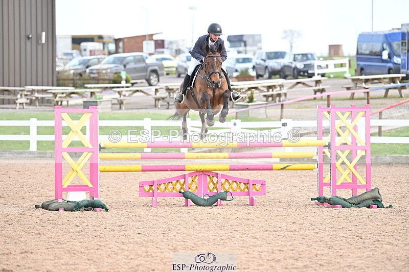 240407A-115905-05283 - Cls 27 Chard 1.05m & 1.10m Grand Prix