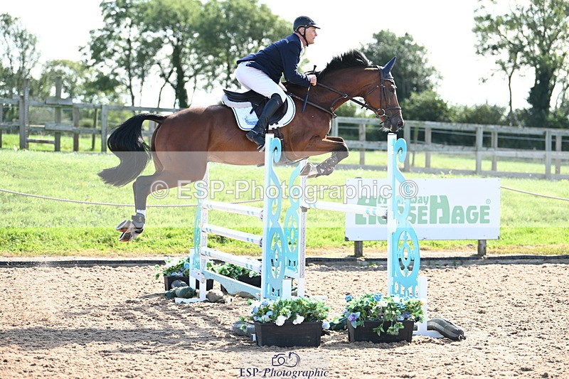 240913A-111224-03833 - Cls 14 Snr Newcomers