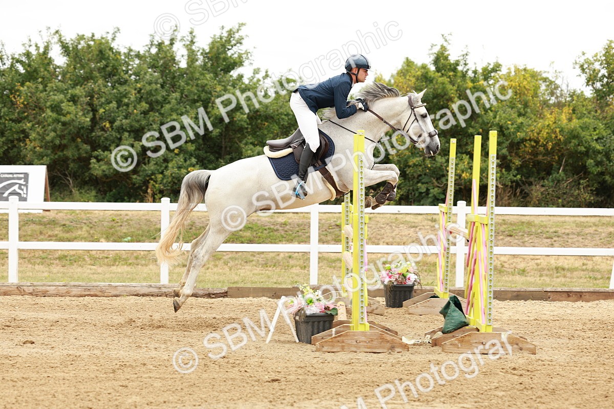 SBM_016809 - Class 20 - Senior Newcomers - 1.10m