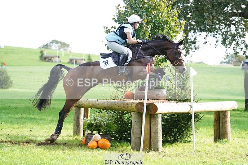 231020-113056-06936 - 045-HILDARE.REGARDE.MOI-Danielle.Mccormack-XC