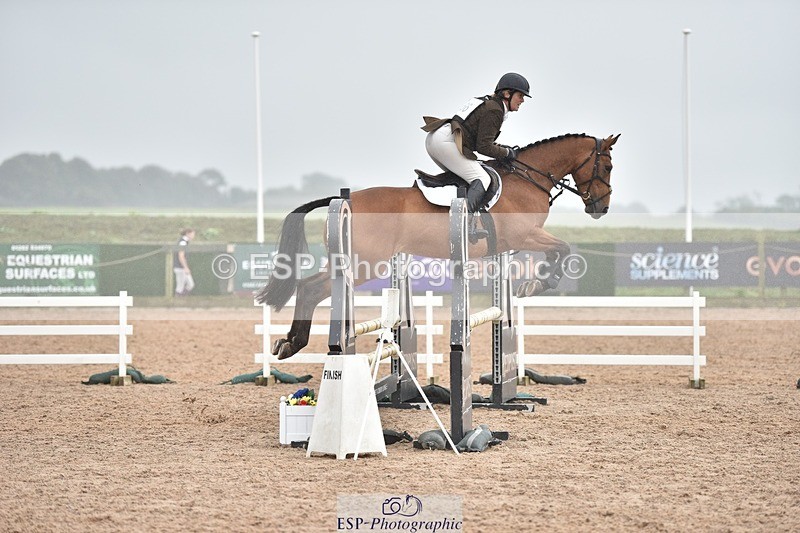 250830-120030-00877 - B-066-Katie.Ingram