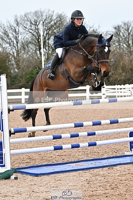 250129-132516-00438 - Cls 06 Foxhunter & 1.20m Open