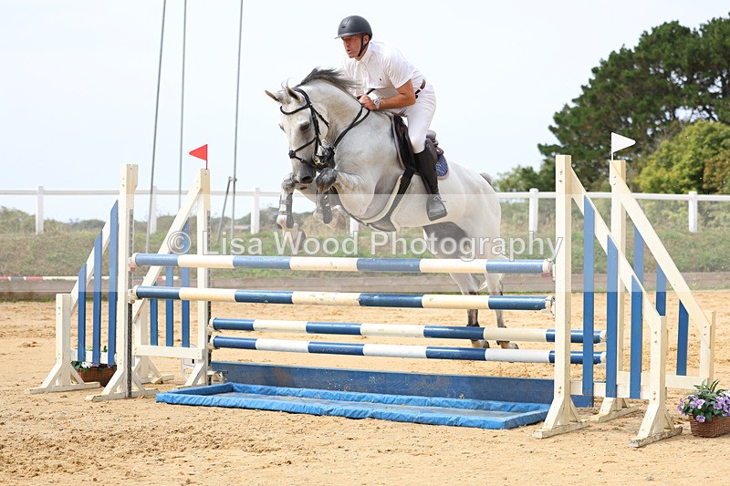3E7A4349 - Class 8: Senior Foxhunter/1.20 open