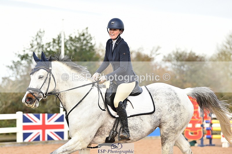 231122A-101114-00025 - Cls 1 British Novice & 90cm Open