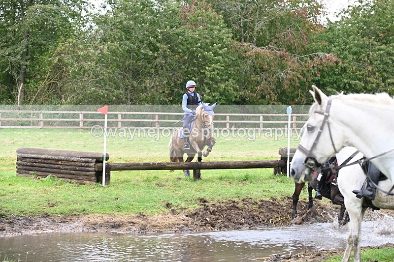 WJ6_6813 - Time at Photographer 13:06 to 13:23